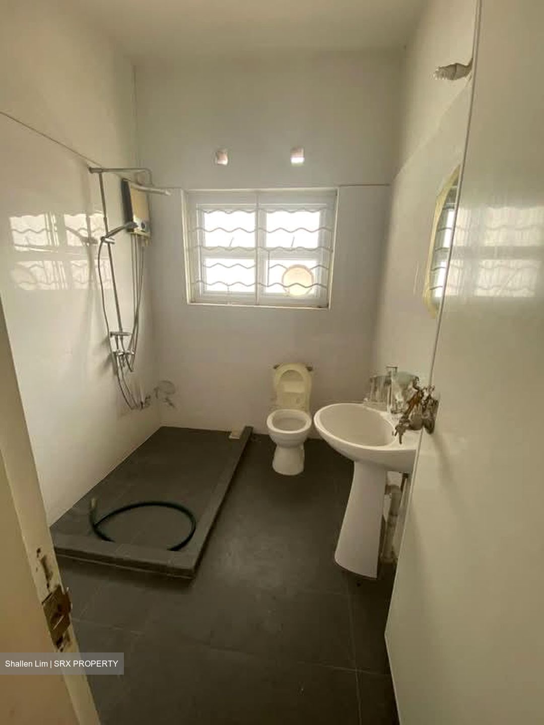 Serangoon Garden Estate (D19), Terrace #580160511